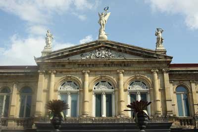 National Theatre in San é